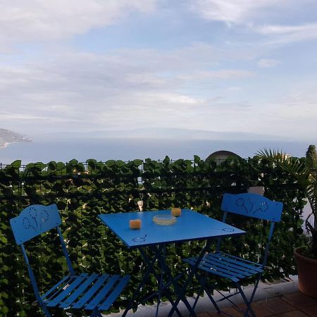 "Sea-See" Studio Taormina Center - Bellissima Vista Mare - Corner Kitchen Buitenkant foto