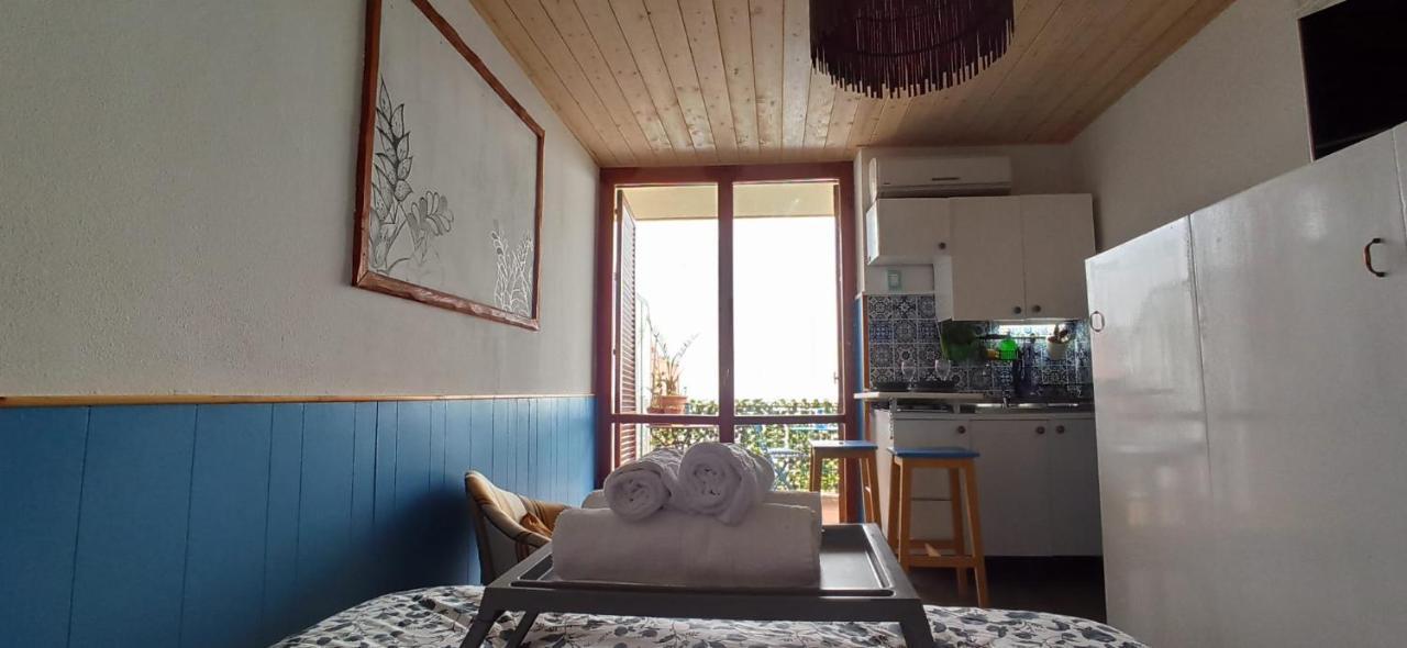 "Sea-See" Studio Taormina Center - Bellissima Vista Mare - Corner Kitchen Buitenkant foto